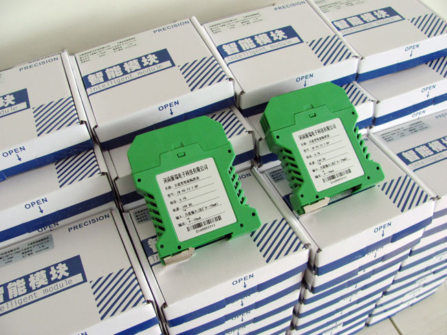 一進(jìn)一出信號隔離器 一進(jìn)一出信號隔離器